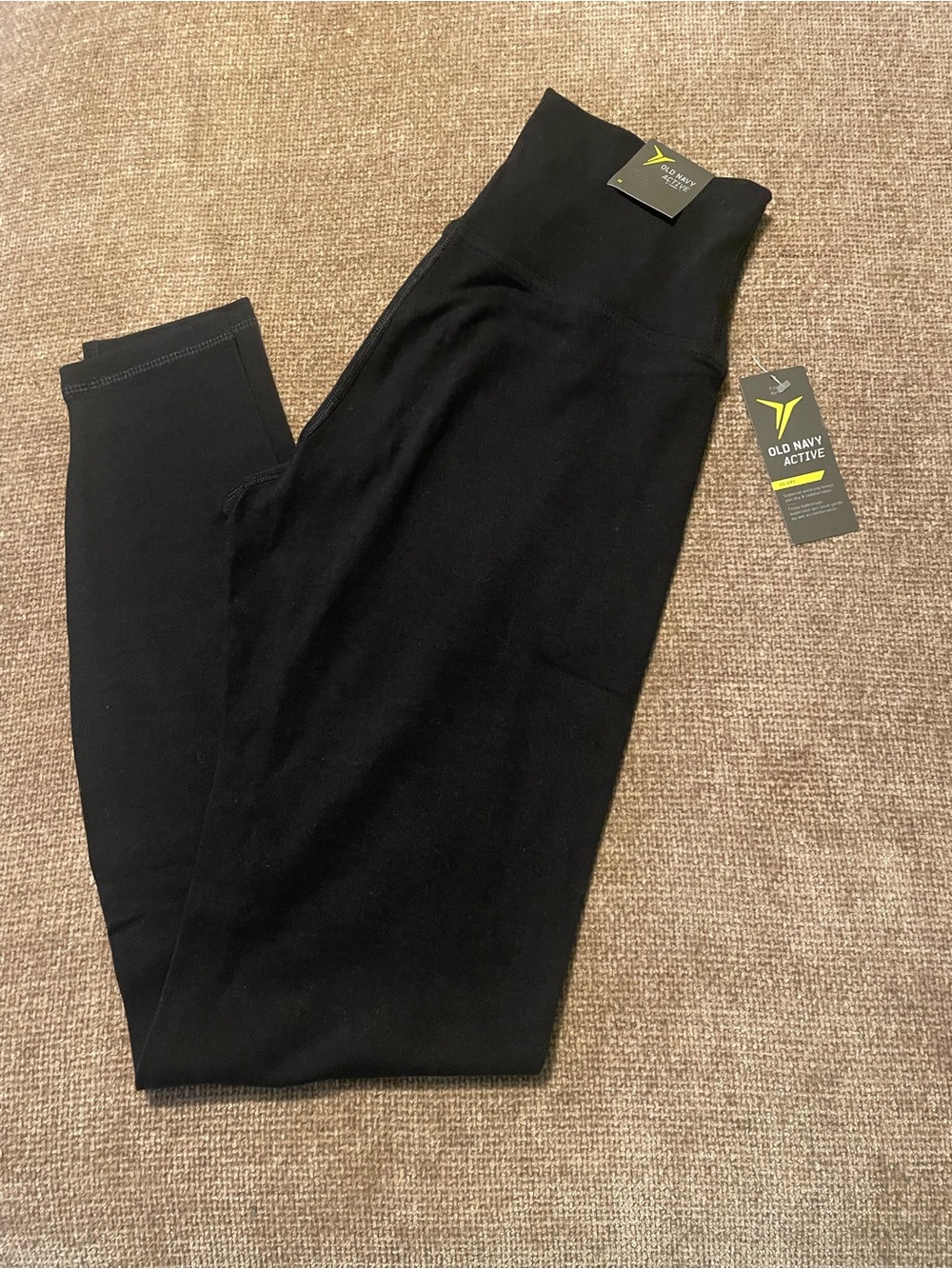 NWT Old Navy Black High-Rise Active Go-Dry Leggings